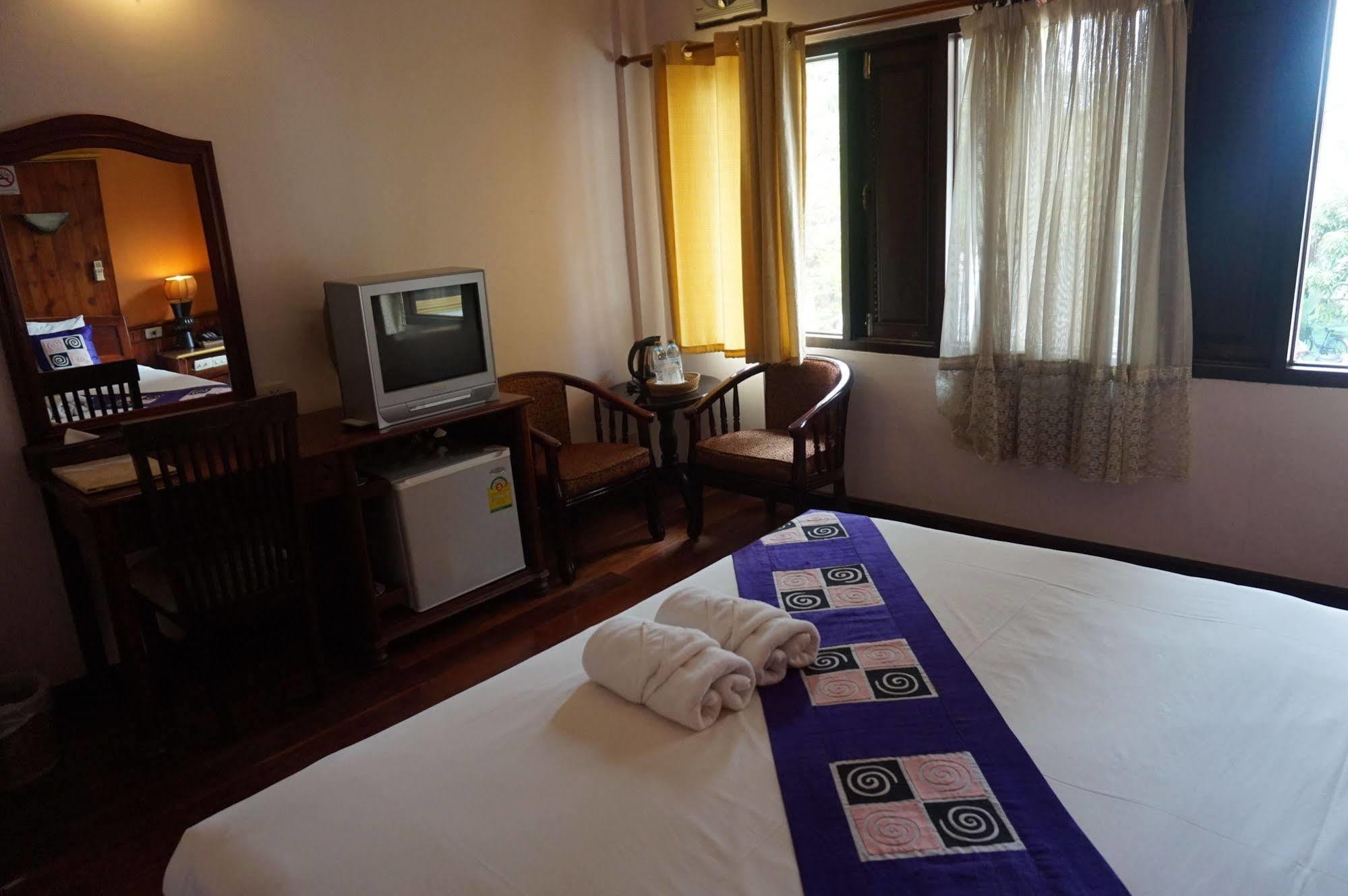 E-Outfitting Vang Thong Hotel Luangprabang Kültér fotó