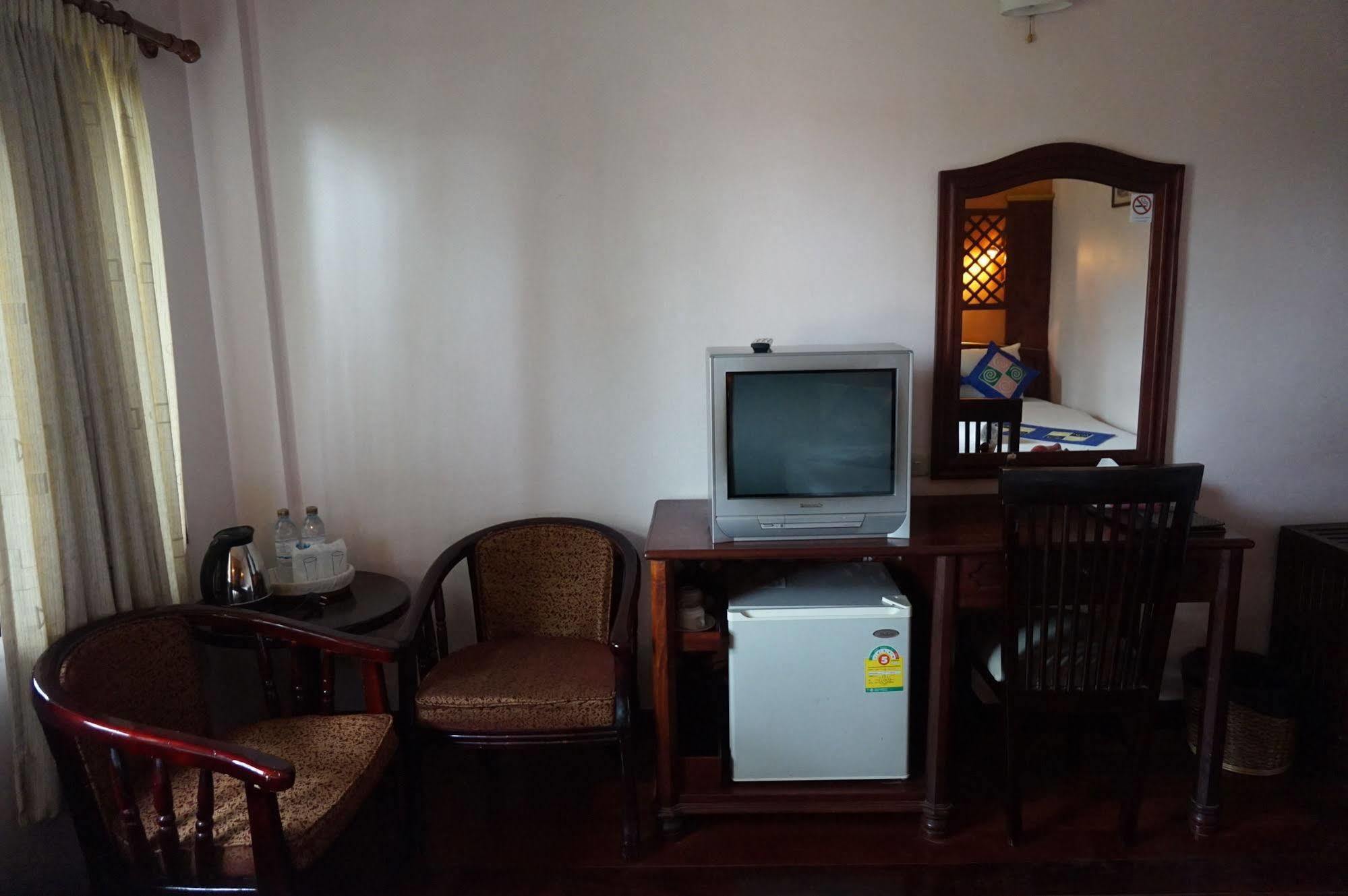 E-Outfitting Vang Thong Hotel Luangprabang Kültér fotó