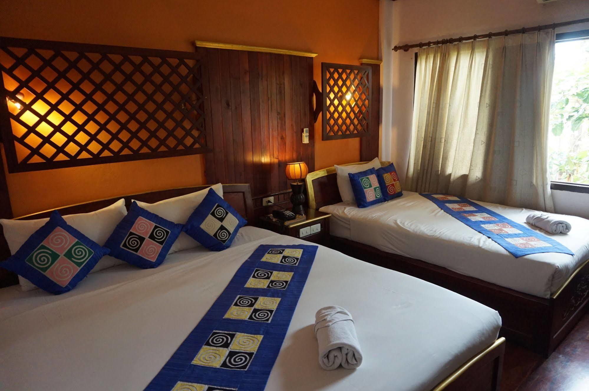 E-Outfitting Vang Thong Hotel Luangprabang Kültér fotó
