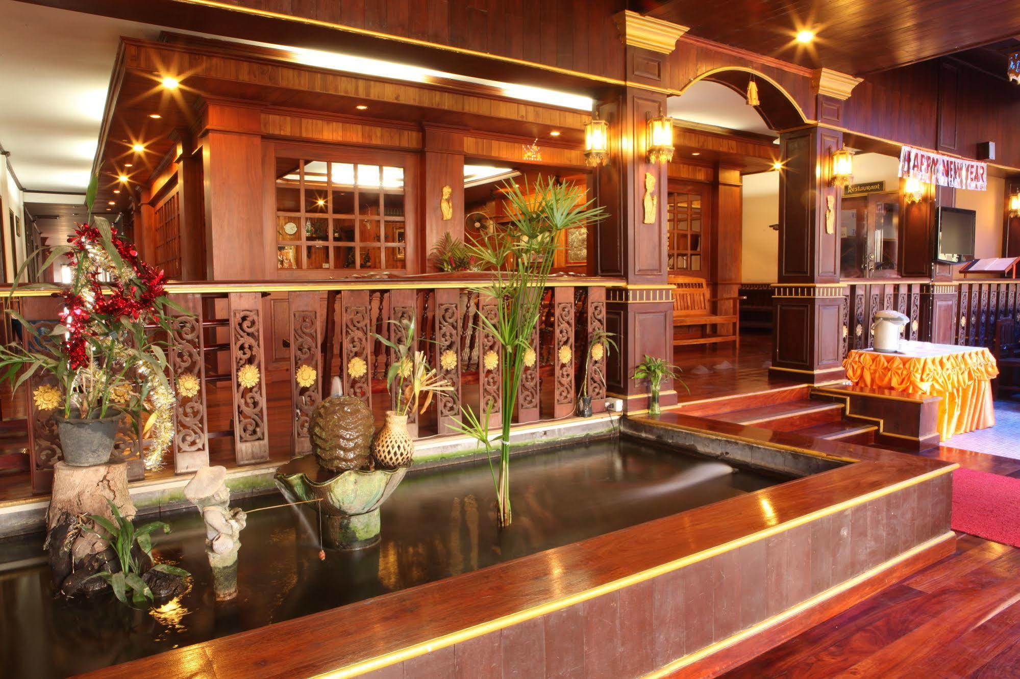 E-Outfitting Vang Thong Hotel Luangprabang Kültér fotó