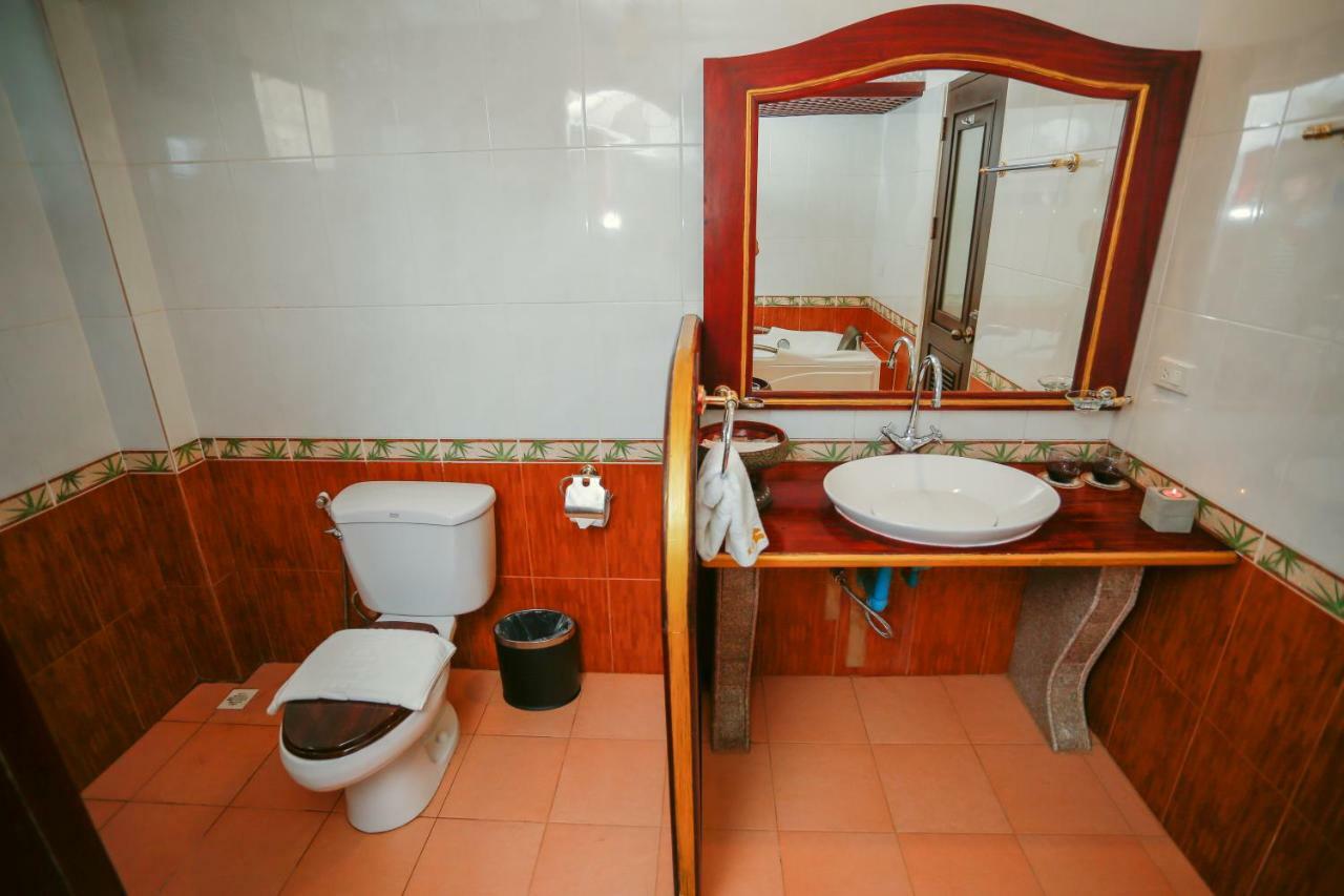 E-Outfitting Vang Thong Hotel Luangprabang Kültér fotó