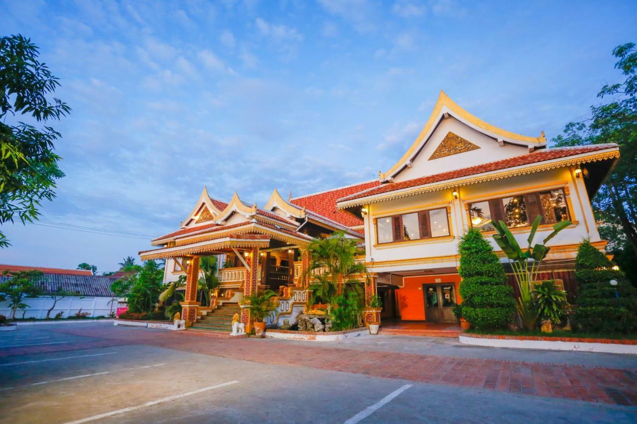 E-Outfitting Vang Thong Hotel Luangprabang Kültér fotó